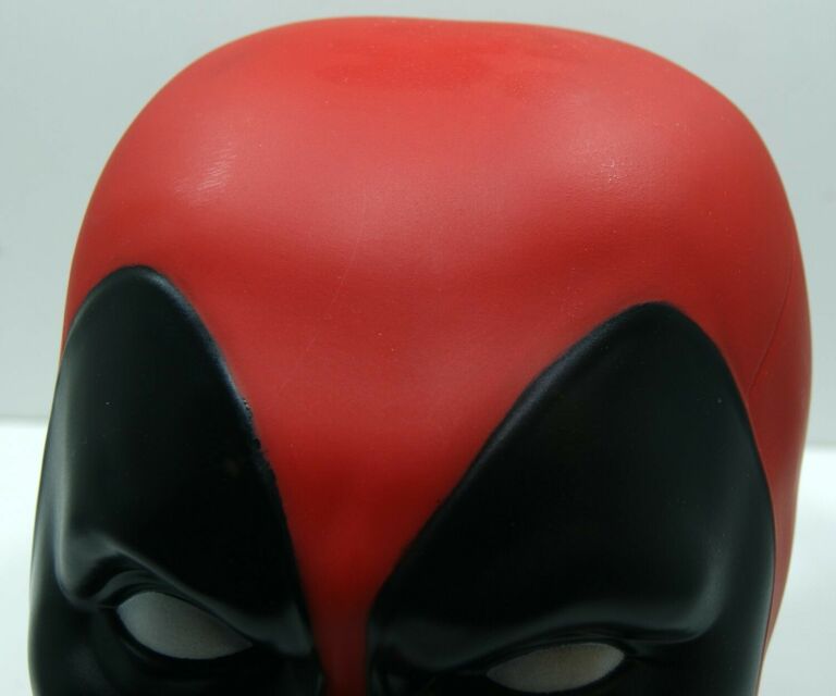 SUPER STOJAK FIGURKA DEADPOOL