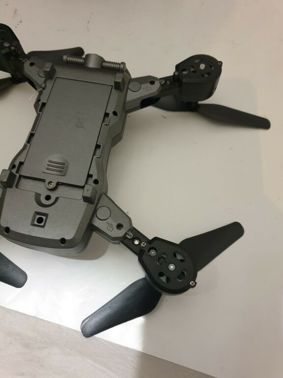 DRON Z KAMERĄ 2 MPX X30
