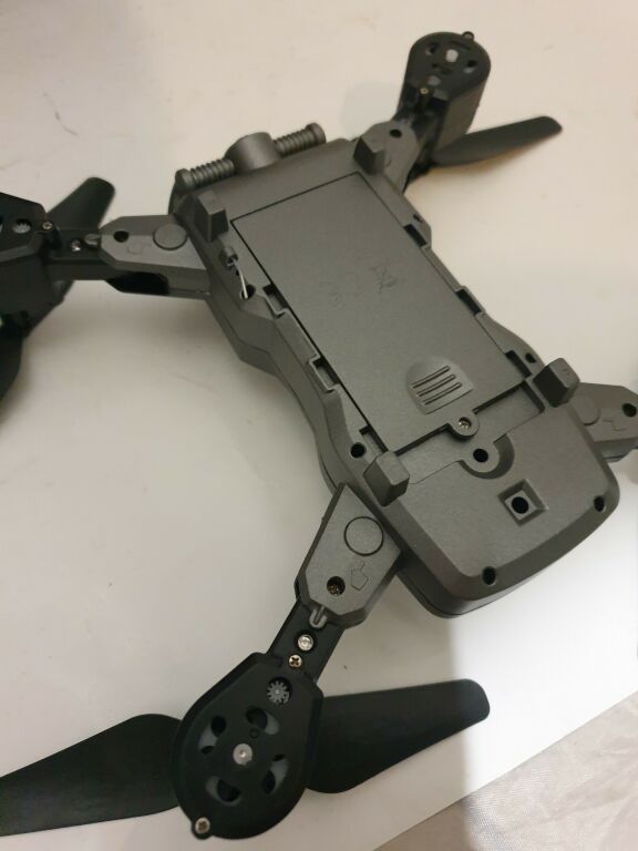 DRON Z KAMERĄ 2 MPX X30