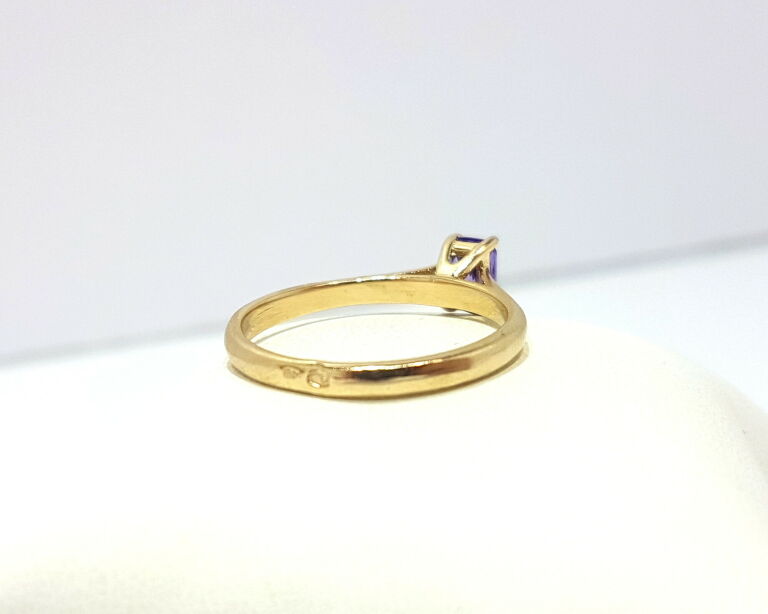 sliczny-zloty-pierscionek-286g-pr585-r19-rodzaj-2205-2