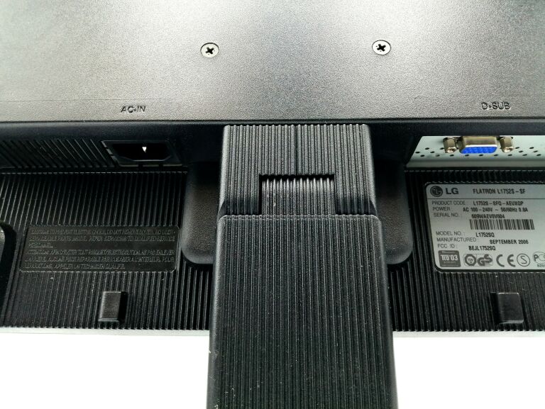 MONITOR LG FLATRON L1752S