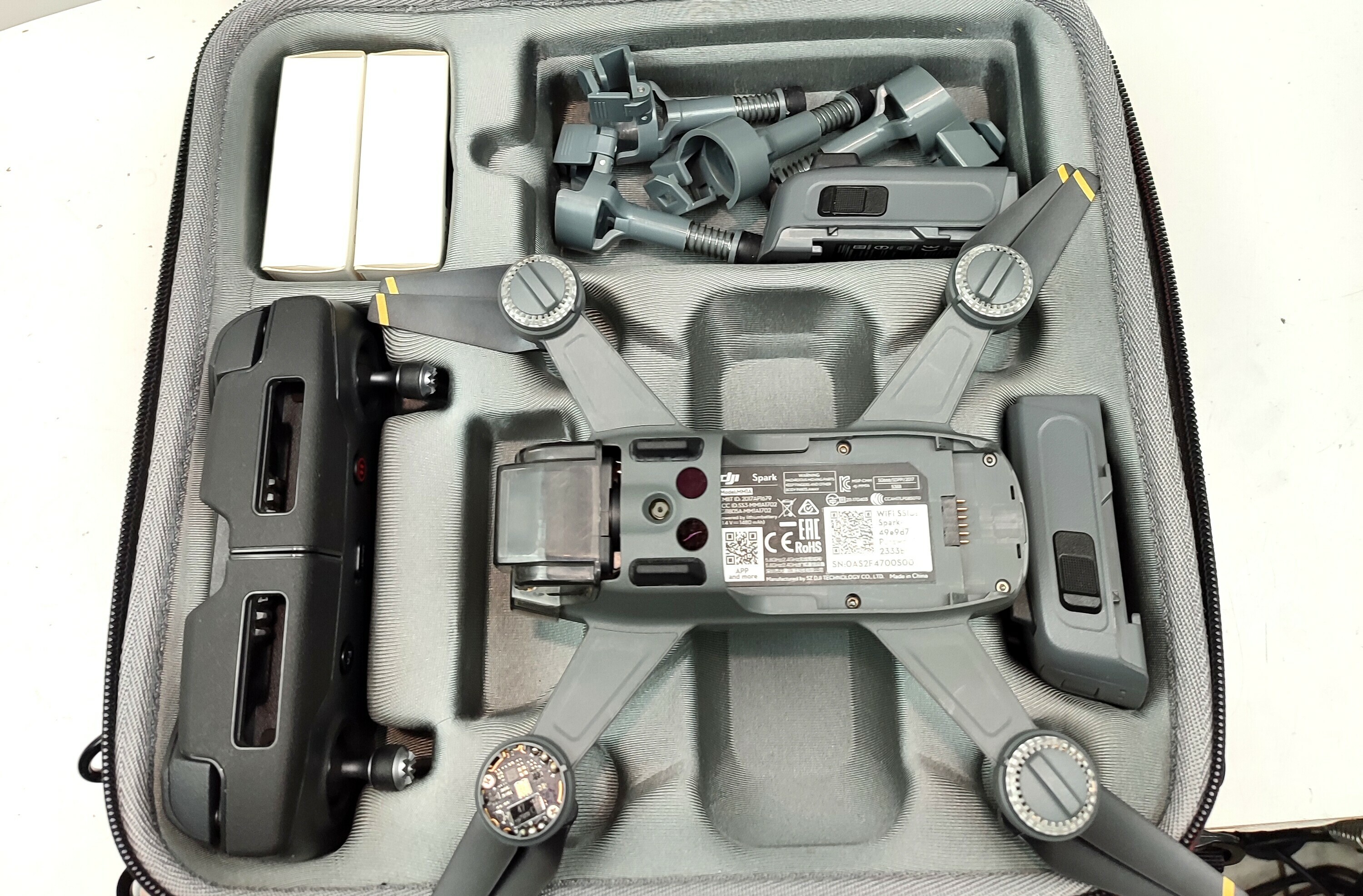dron-dji-spark-fly-more-combo-stan-uzywany