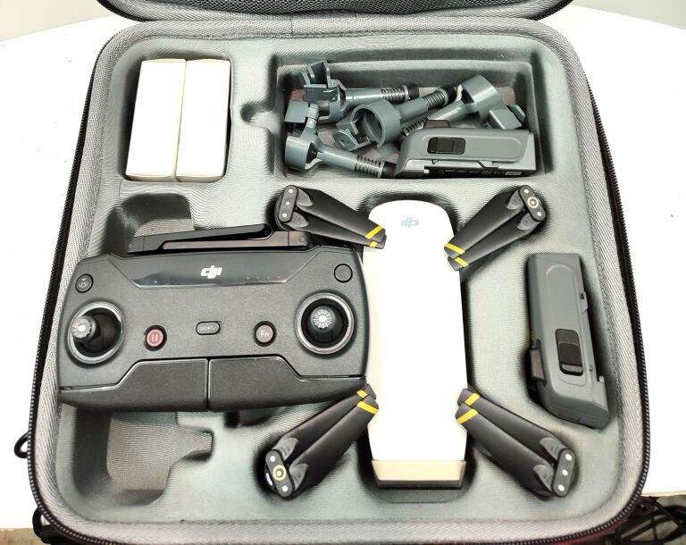 dron-dji-spark-fly-more-combo-ean-6958265149276