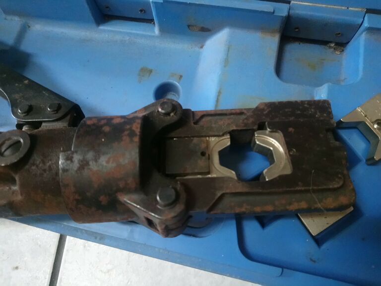 PRASA DO KABLI ZACISKARKA HYDRAULICZNA
