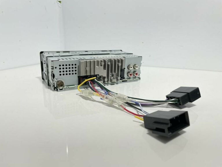 radio-samochodowe-pioneer-mvh-s300bt-stan-uzywany