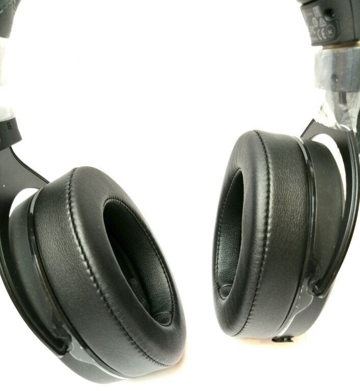 SŁUCHAWKI CORSAIR HS70 (BEZ ADAPTERA)