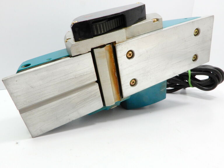 STRUG MAKITA 1900B + WALIZKA