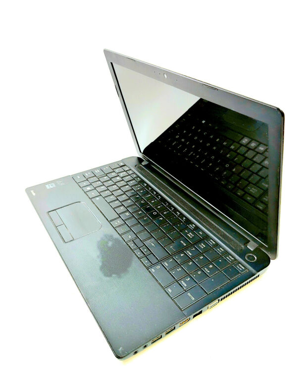 LAPTOP TOSHIBA SATELLITE C50-A-14E