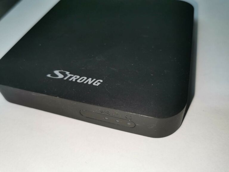 PLAY TV BOX C5 5001 SAGEMCOM ANDROID