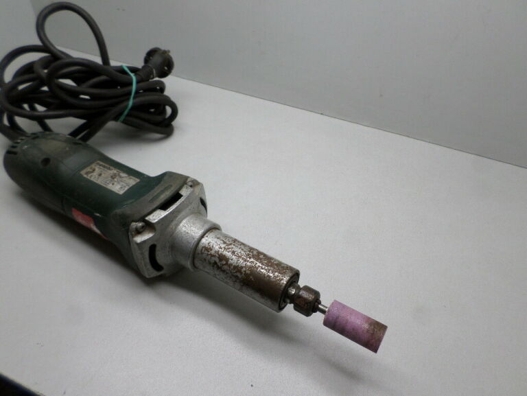 SZLIFIERKA PROSTA METABO GE700