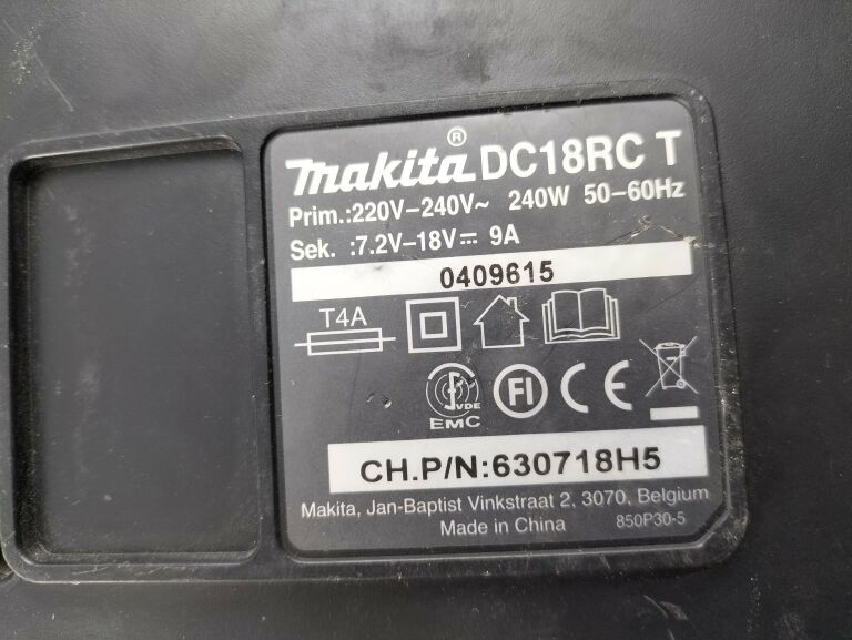 KLUCZ UDAROWY MAKITA BTD140 1 AKU ŁAD