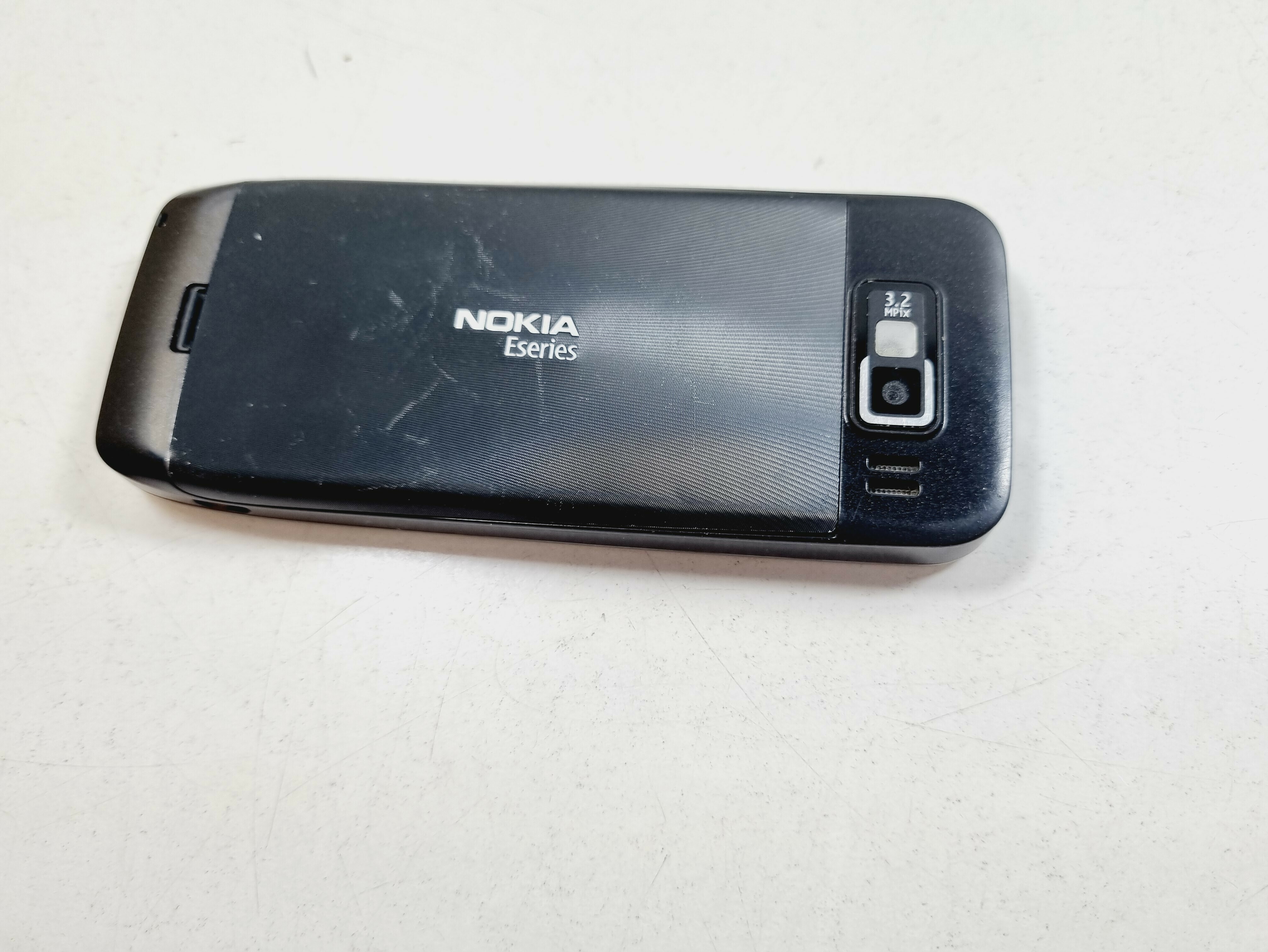 telefon-nokia-e52-orange-ladowarka-stan-uzywany