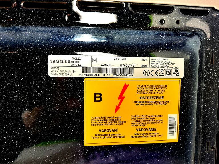 mikrofalowka-samsung-ms23f301tfk-pojemnosc-23