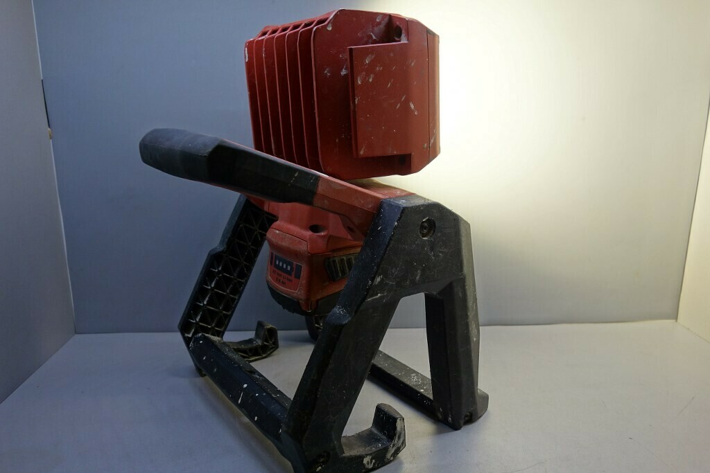 halogen-hilti-sl-6-a22-at-okazja-at-rodzaj-lampa-warsztatowa