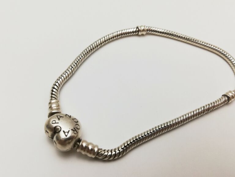 bransoletka-pandora-marka-pandora