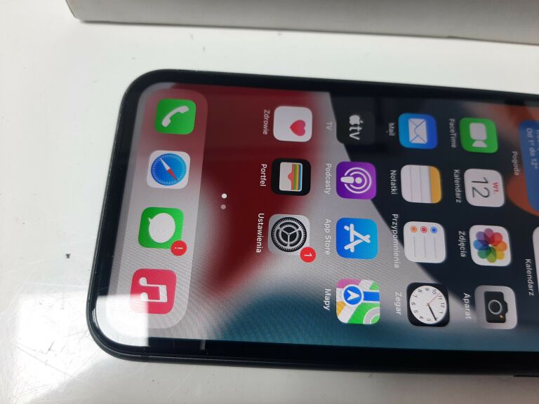 telefon-apple-iphone-11-128gb-bateria-87-opis-typ-smartfon