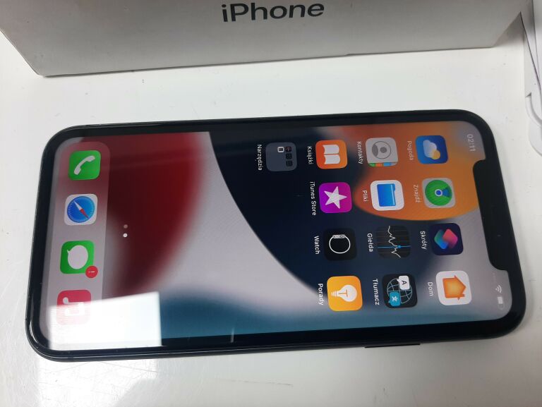 telefon-apple-iphone-11-128gb-bateria-87-opis-pamiec-ram-4-gb