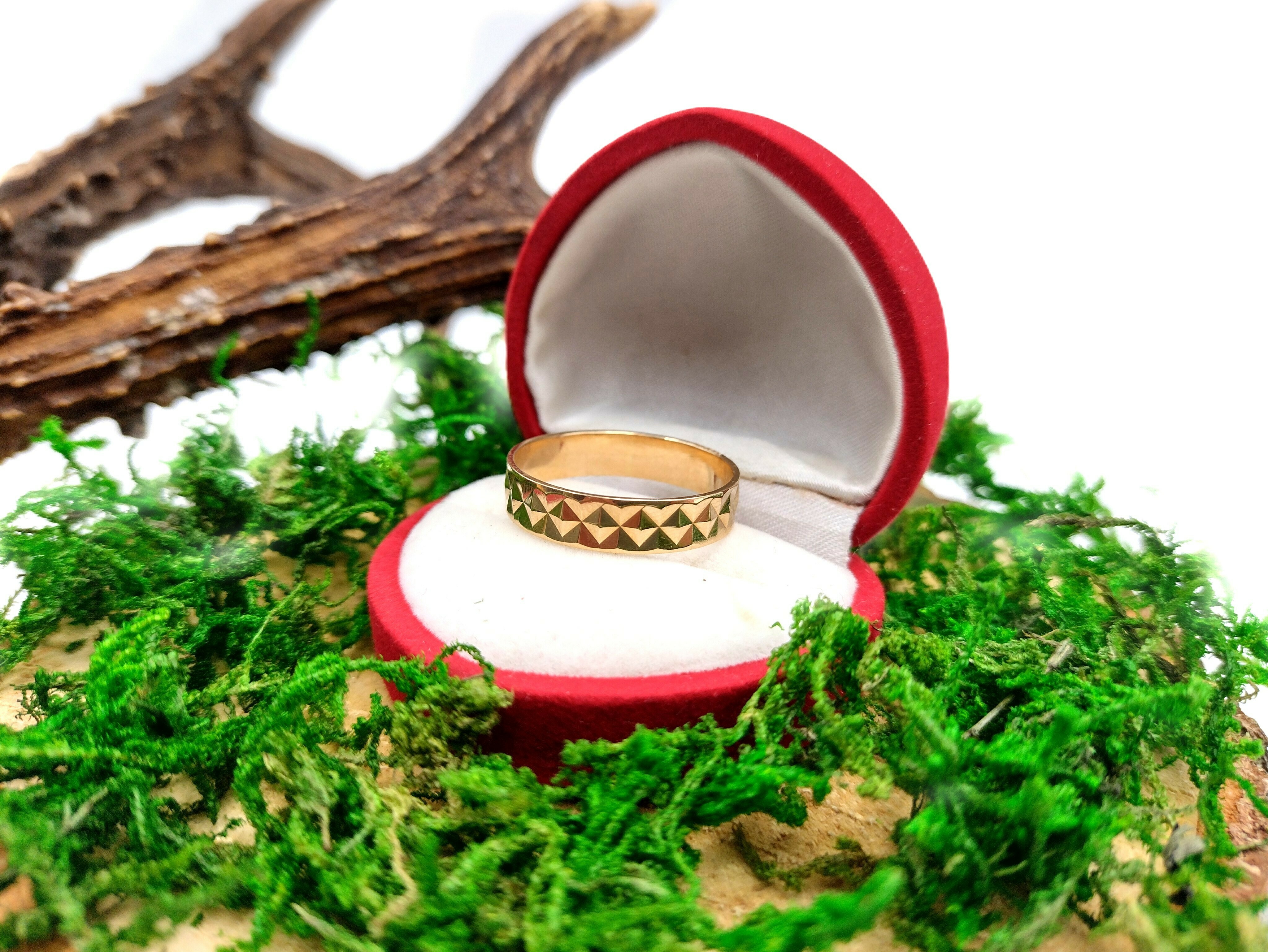 zlota-obraczka-p585w340g-obroncow-wybrzeza-2a-gdansk