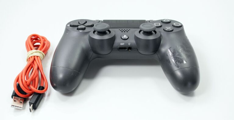 PAD PS4 SLIM PRO THE LAST OF US 2