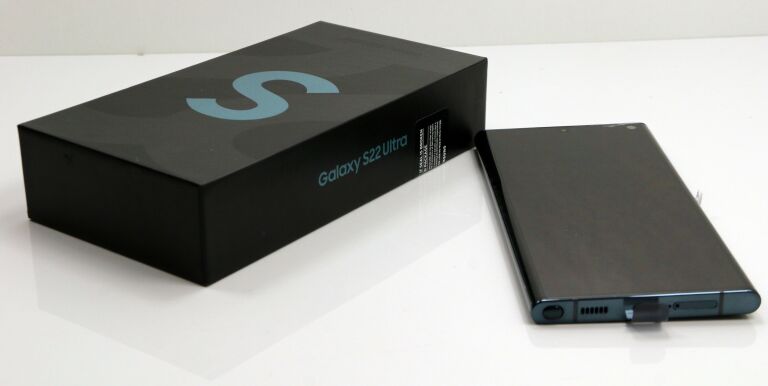 samsung-galaxy-s22-ultra-siec-t-mobile-przekatna-ekranu-68