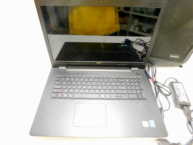DELL INSPIRON 5749 I7-5500U 8GB 17,3 FULLHD 256GB
