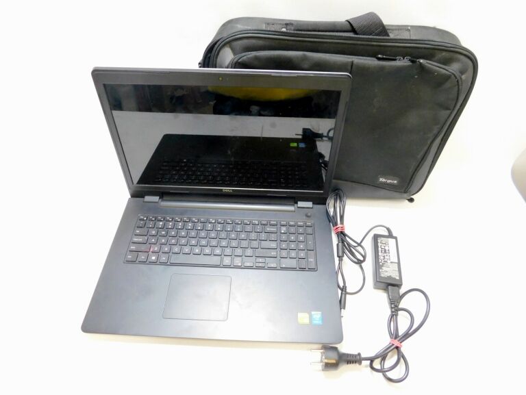 DELL INSPIRON 5749 I7-5500U 8GB 17,3 FULLHD 256GB