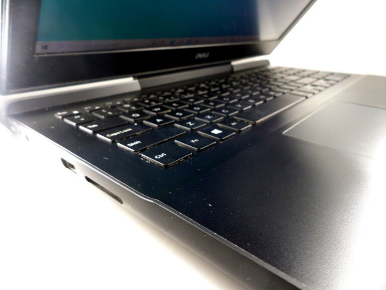 LAPTOP DELL INSPIRON P65F I5/8RAM/256SSD