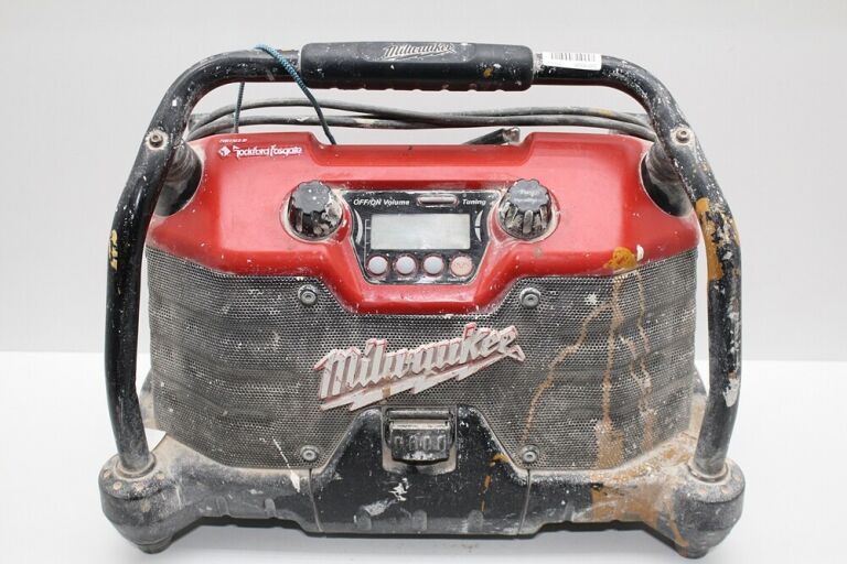 radio-budowlane-milwaukee-jsr-1228-stan-uzywany