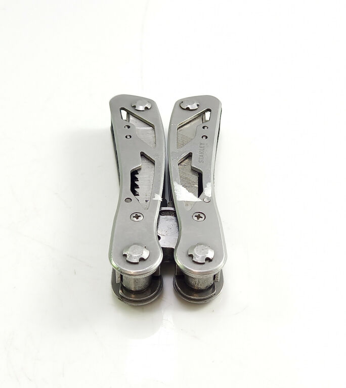 narzedzie-wielofunkcyjne-stanley-multi-tool-glowna-62-poznan-p2-x