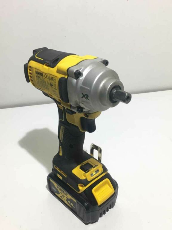 KLUCZ UDAROWY DEWALT DCF894 ZESTAW