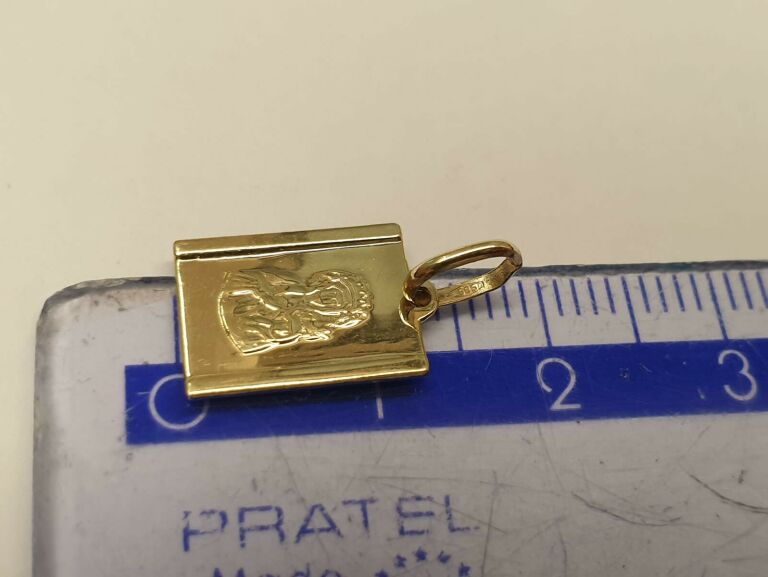 zlota-zawieszka-pr585-095g-kamien-bez-kamienia