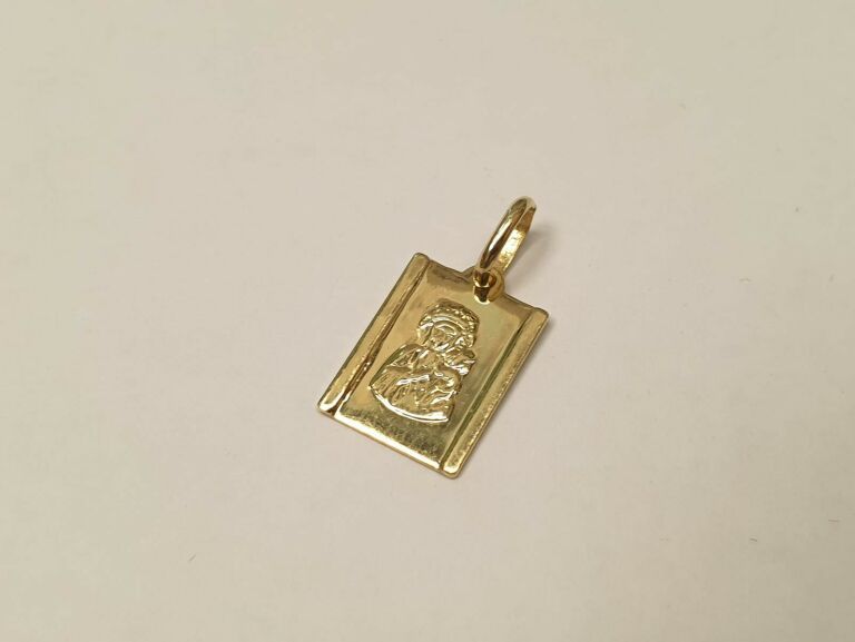 zlota-zawieszka-pr585-095g-stan-uzywany