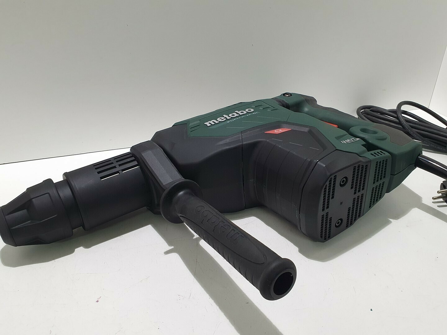 mlot-udarowy-metabo-khev-8-45-bl-sds-maxjak-nowy-product-id-a6d7b284-0833-4474-9026-4c55f48c5189