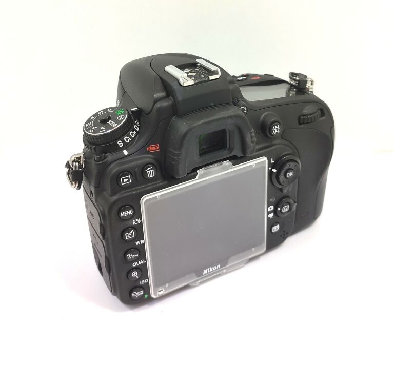 aparat-nikon-d610-body-zestaw-igla-rozmiar-matrycy-pelna-klatka