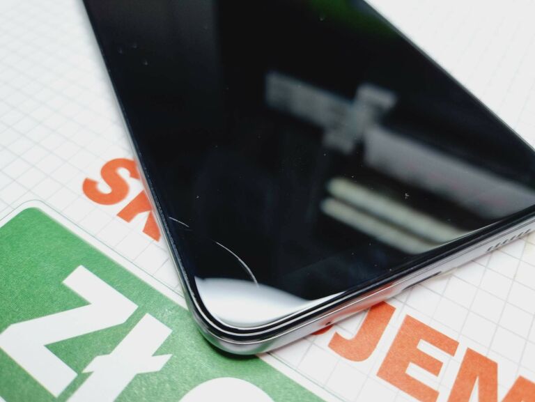 telefon-motorola-moto-e20-ean-0840023221033