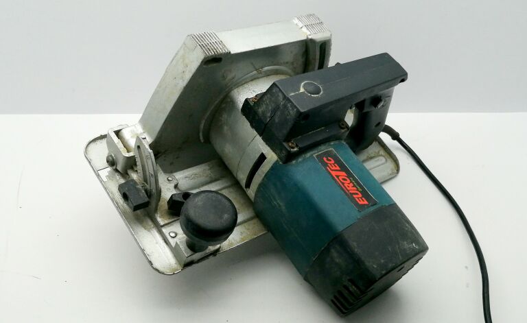PILARKA UKOSOWA EUROTEC CS221 2600W