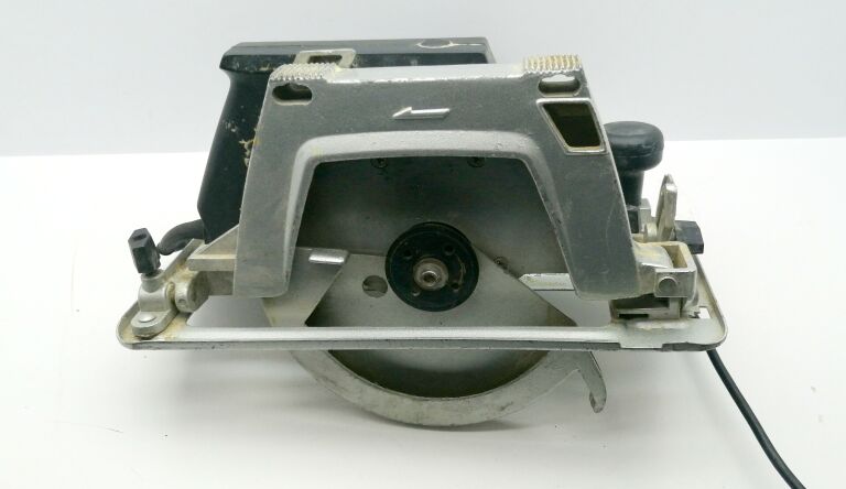 PILARKA UKOSOWA EUROTEC CS221 2600W