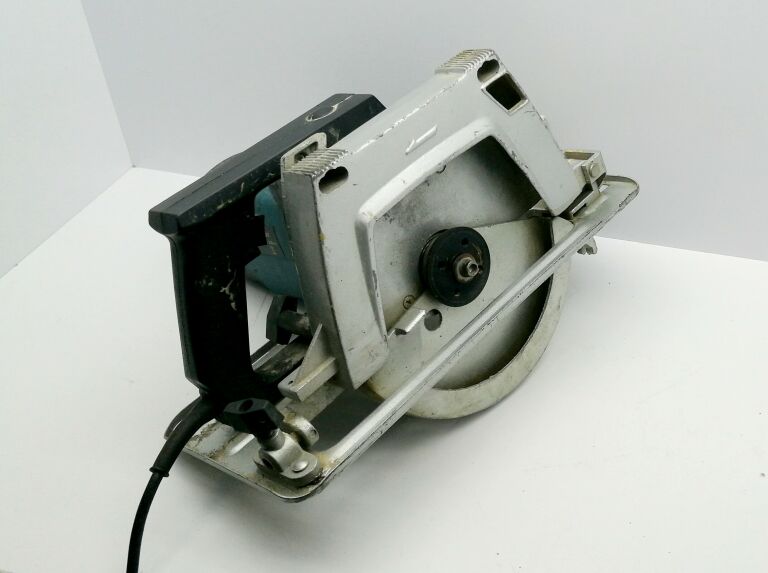 PILARKA UKOSOWA EUROTEC CS221 2600W