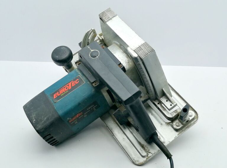 PILARKA UKOSOWA EUROTEC CS221 2600W