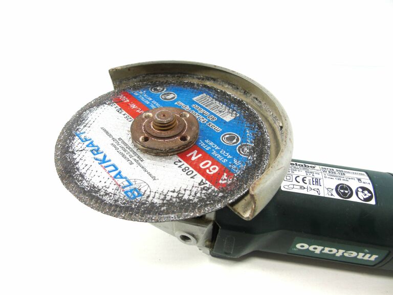 LUX SZLIFIERKA KĄTOWA METABO W820-125 820W