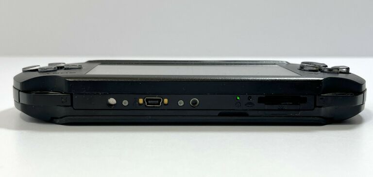KONSOLA PSP E-1004