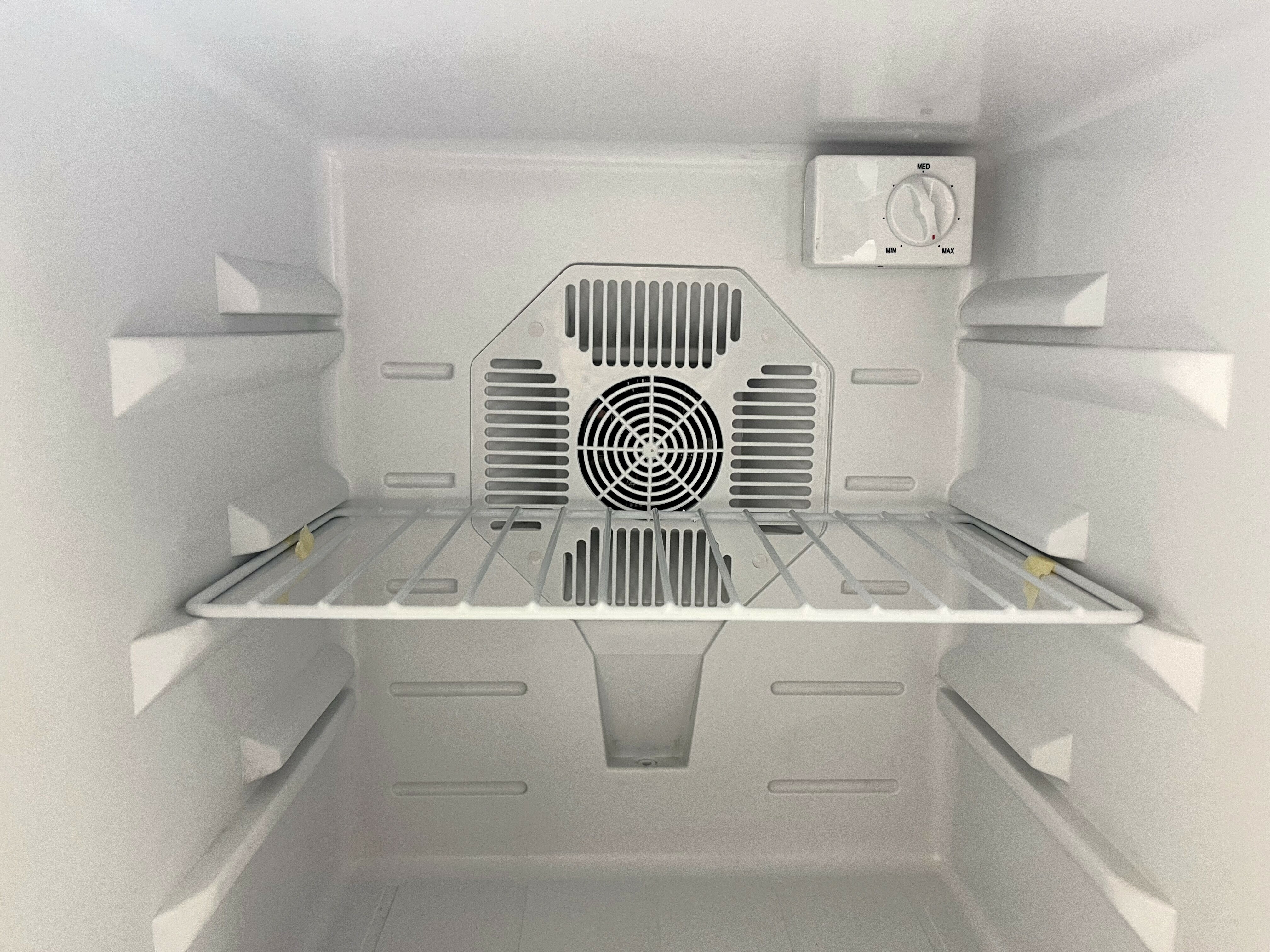 lodowka-52l-germin-max-52l-szerokosc-produktu-44