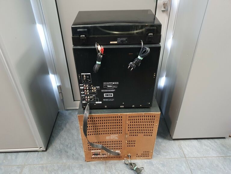 sony-sen-r5520-subodtwarzacz-plyt-winylowych-kolor-czarny