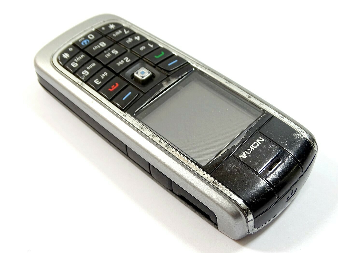 nokia-6021-bez-sim-ladowarka-bateria-do-wymiany-kolor-srebrny