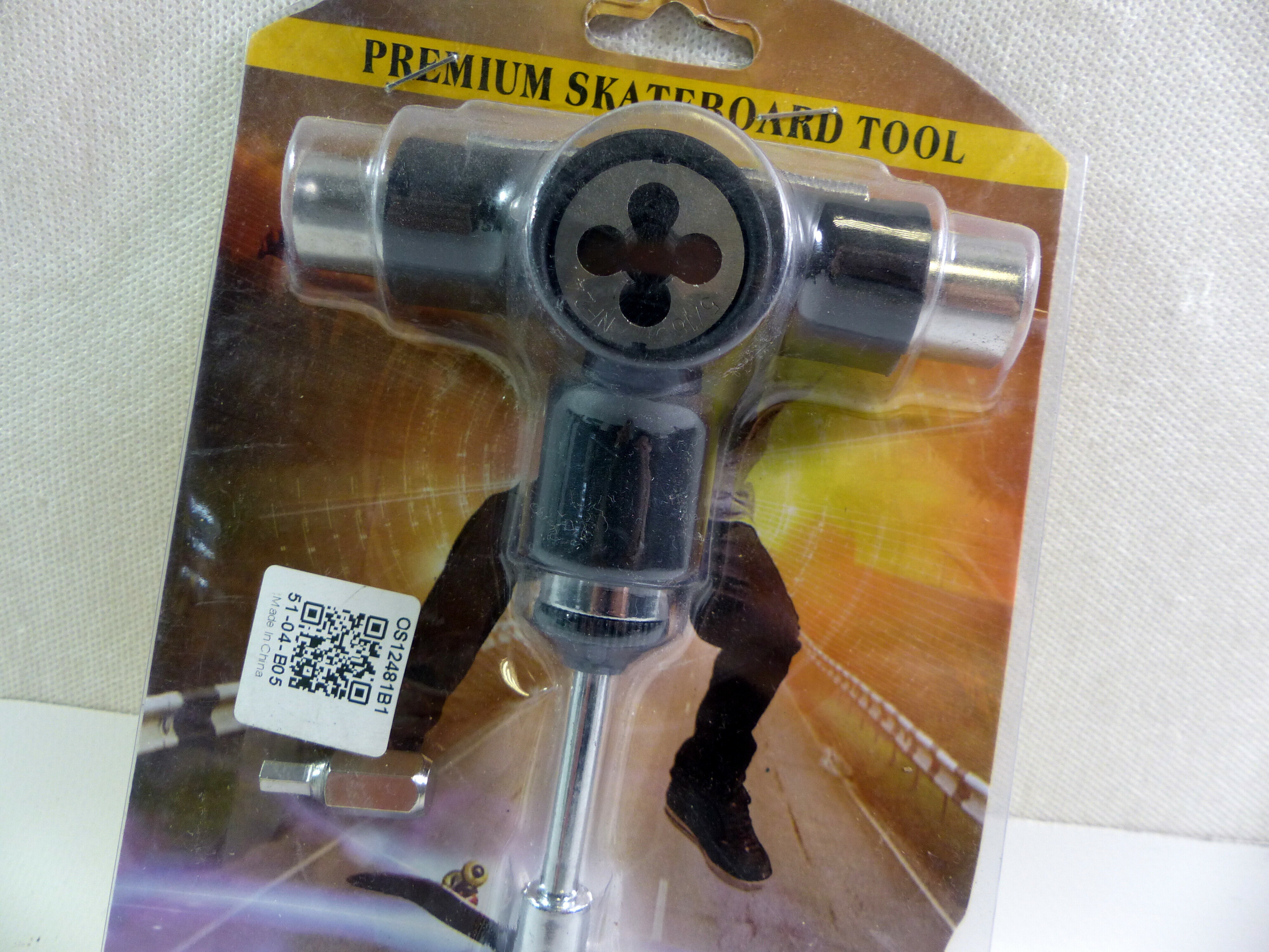 skateboard-tool-all-in-one-przenosny-zestaw-stan-uzywany