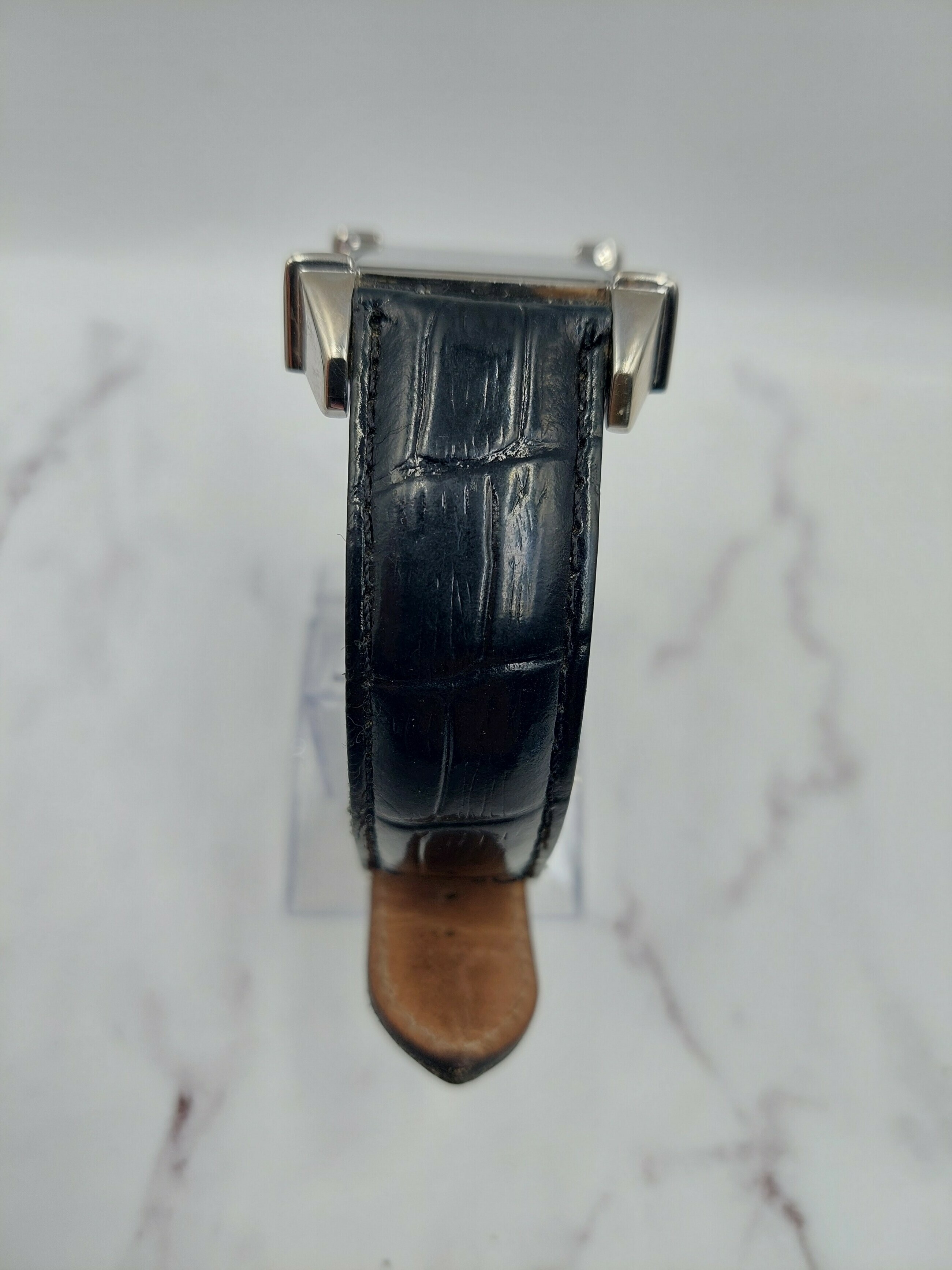 nakrecany-zegarek-vistula-dufour-z-datownikiem-funkcje-datownik