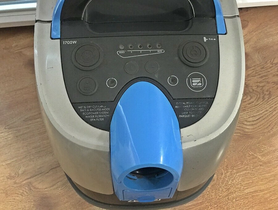 odkurzacz-pioracy-zelmer-aquawelt-plus-kolor-dominujacy-niebieski