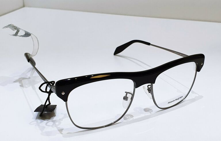 OPRAWKI KOREKCYJNE ALEXANDER MCQUEEN AM0237O 001
