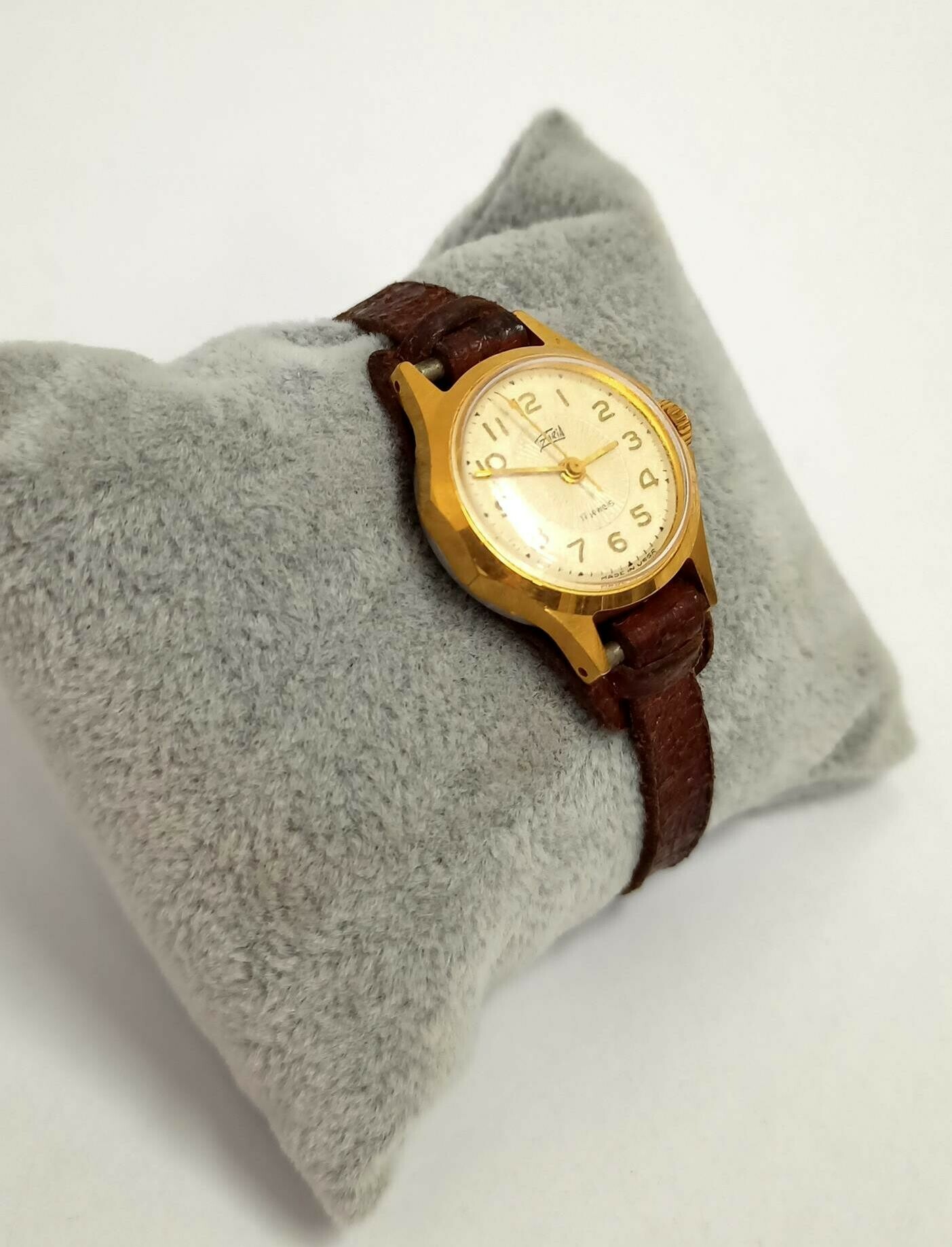 zegarek-zaria-17-jewels-automat-ussr-okazja-stan-uzywany