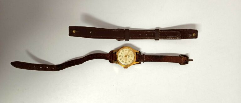 zegarek-zaria-17-jewels-automat-ussr-okazja-ksztalt-koperty-okragla